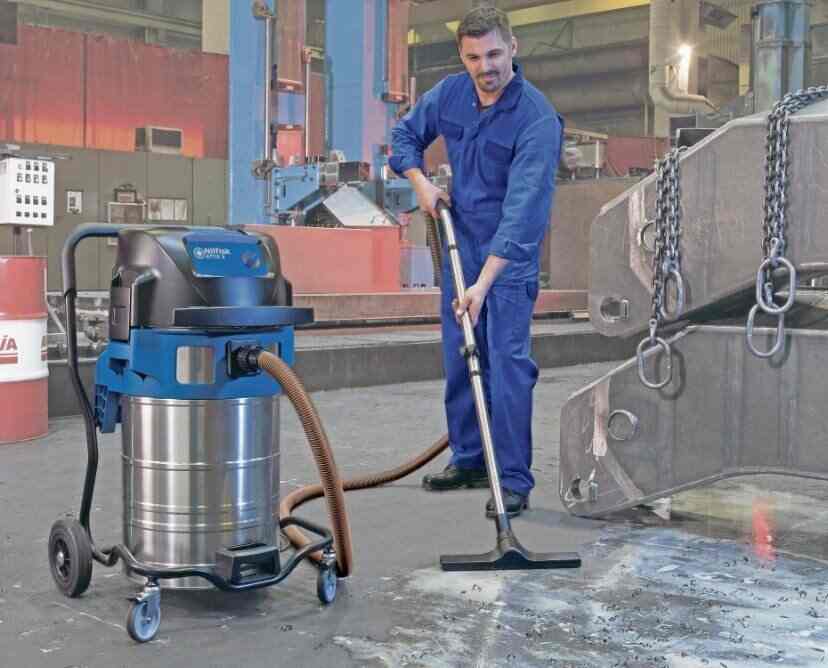 Expert Cleaning for Industrial 